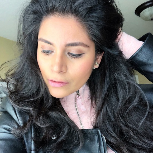 Meet your Posher, Erika - Picture 8 of 8